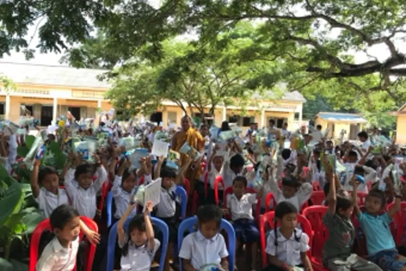 GIFT OF SCHOOL SUPPLIES FOR INTERNATIONAL CHILDREN’S DAY 1
