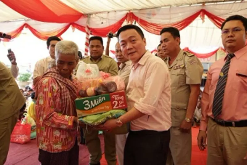 ANNUAL DONATION FOR THE NEEDY IN 2017 3