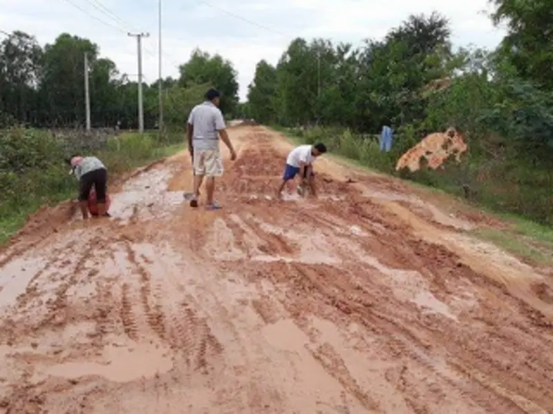 DONATION TOWARDS REFURBISHMENT OF EXISTING ROAD 2