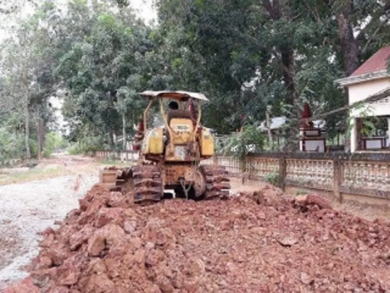 DONATION TOWARDS REFURBISHMENT OF EXISTING ROAD 3